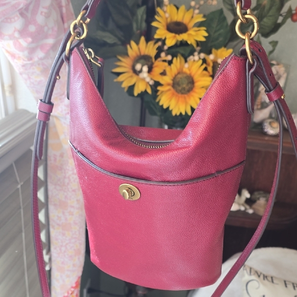 Fossil Handbags - Fossil Elegant Red Leather Bucket Style Crossbody Shoulder Bag
